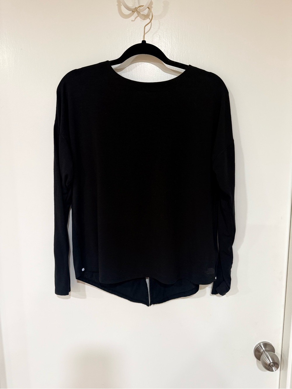 The North Face - Black, Long-Sleeve Crewneck Top